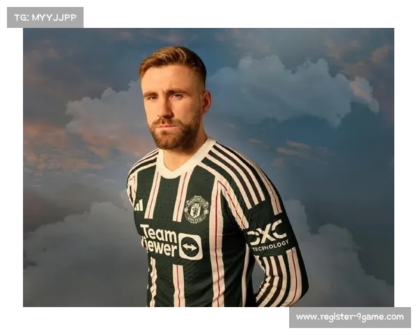 曼联死忠球迷去世 曾将队名改为曼联并将队标纹在额头